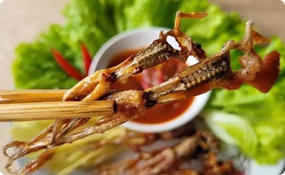Ăn trưa, trả phòng và trở về